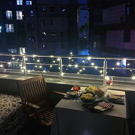 Rooftop Duplex At The Heart Of